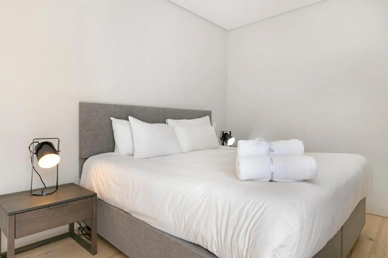 Elements Luxury Suites By Totalstay Cape Town 4*,
