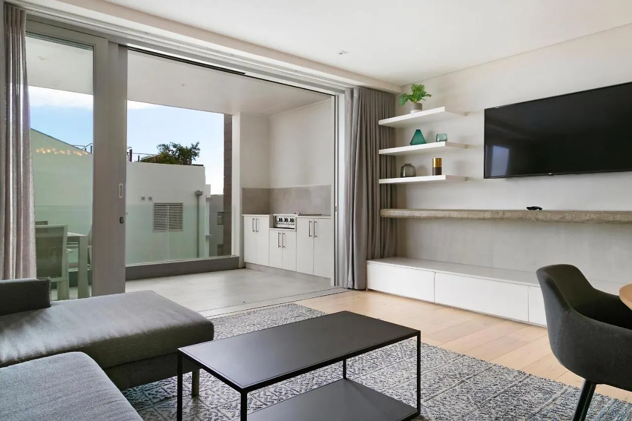 Elements Luxury Suites By Totalstay Cape Town 4*,
