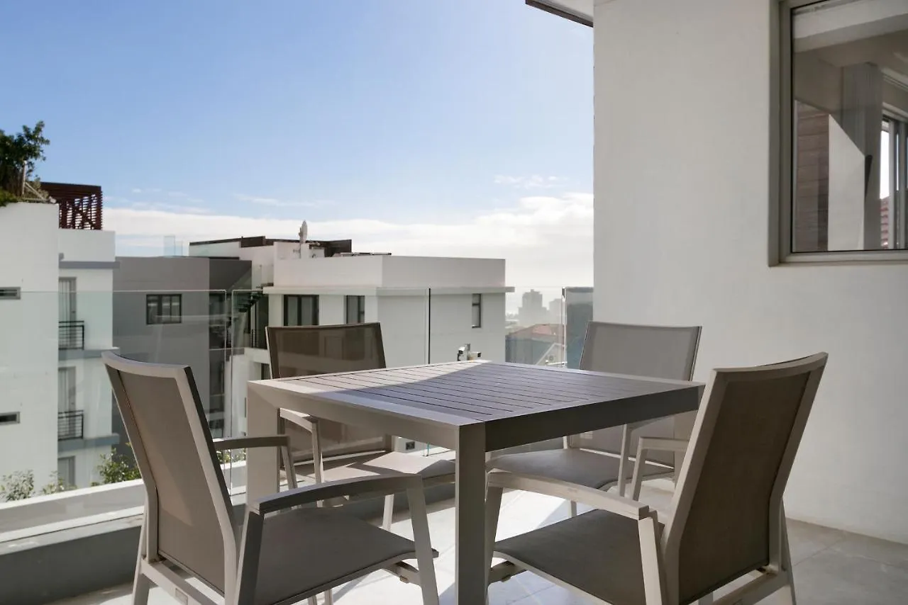 Elements Luxury Suites By Totalstay Cape Town 4*,