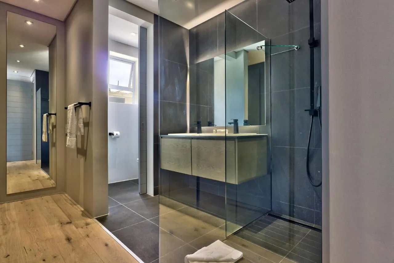 Elements Luxury Suites By Totalstay Cape Town